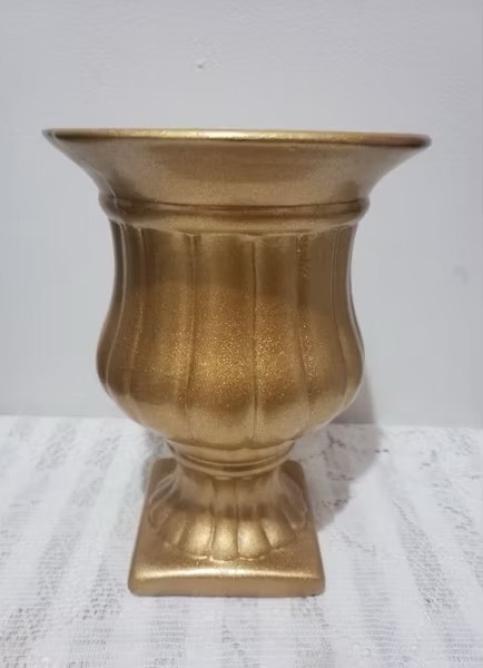Vaso de Mesa Mini Dourado Porcelana C/ Arranjo  - A casa do pegue e monte 
