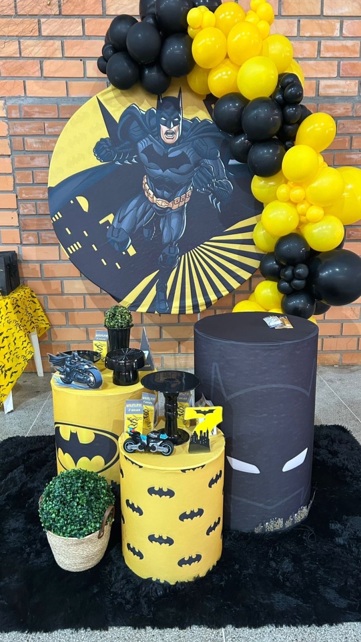 Batman  - A casa do pegue e monte 