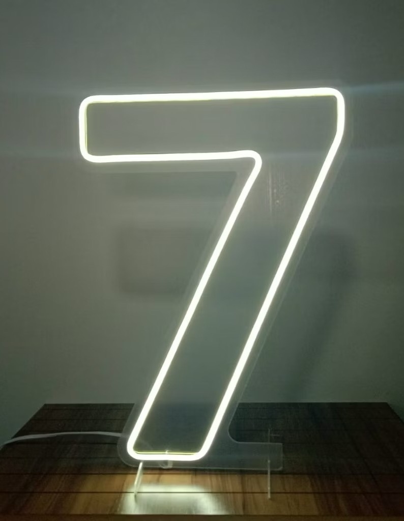 Número 7 Em Led  - A casa do pegue e monte 