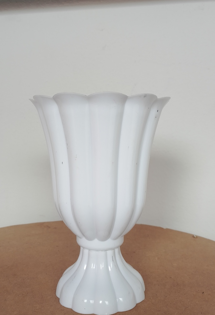 Vaso Branco Ondinha 3 - Lana Festas 