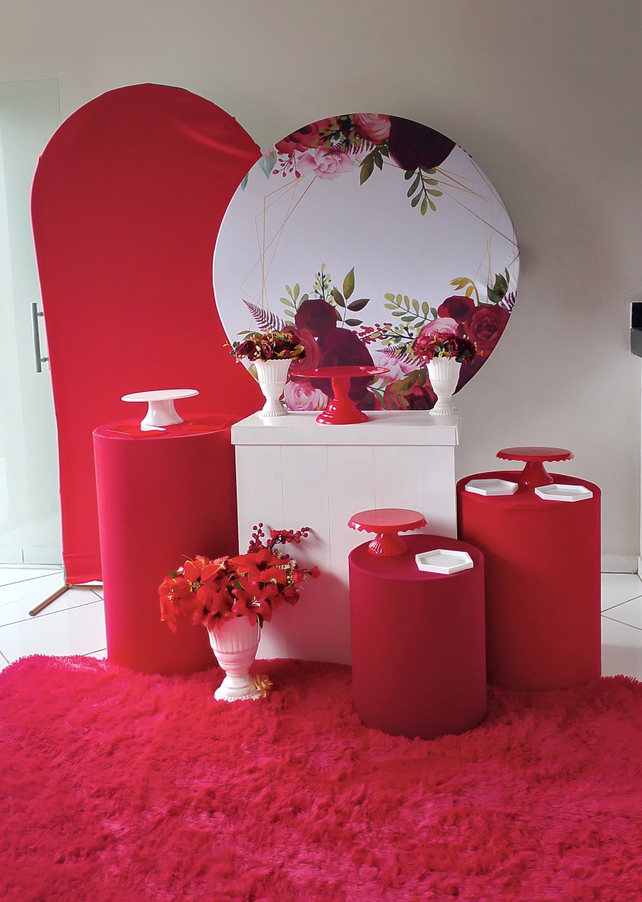 Kit Adulto Rosas Vermelhas Ouro - Lana Festas 