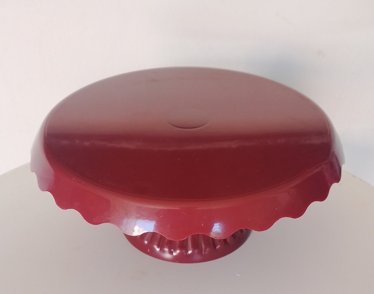 Boleira 22 Cm Vermelho Cereja  - Lana Festas 