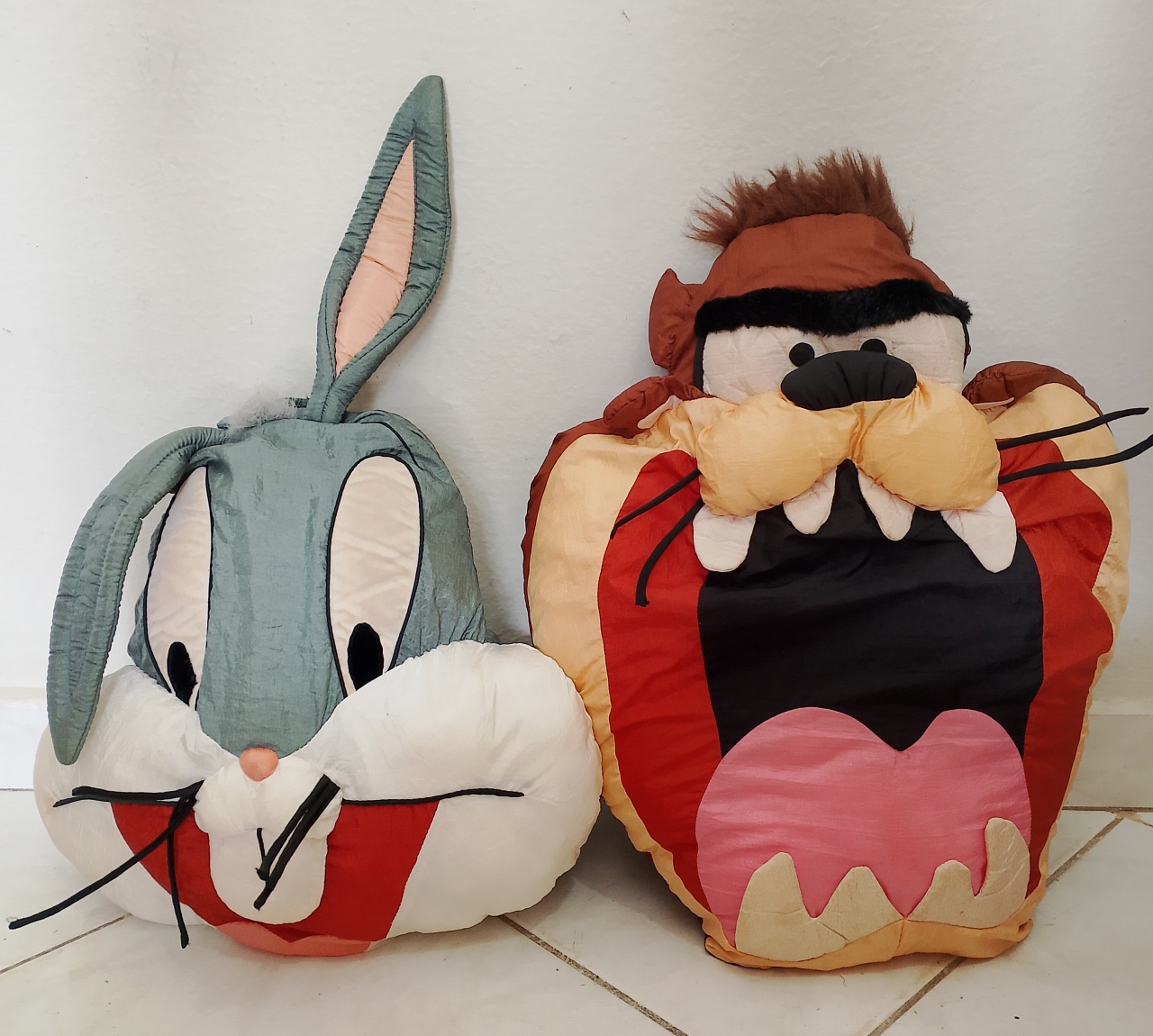 Kit 2 Pelúcias Looney Tunes Grandes  - Lana Festas 