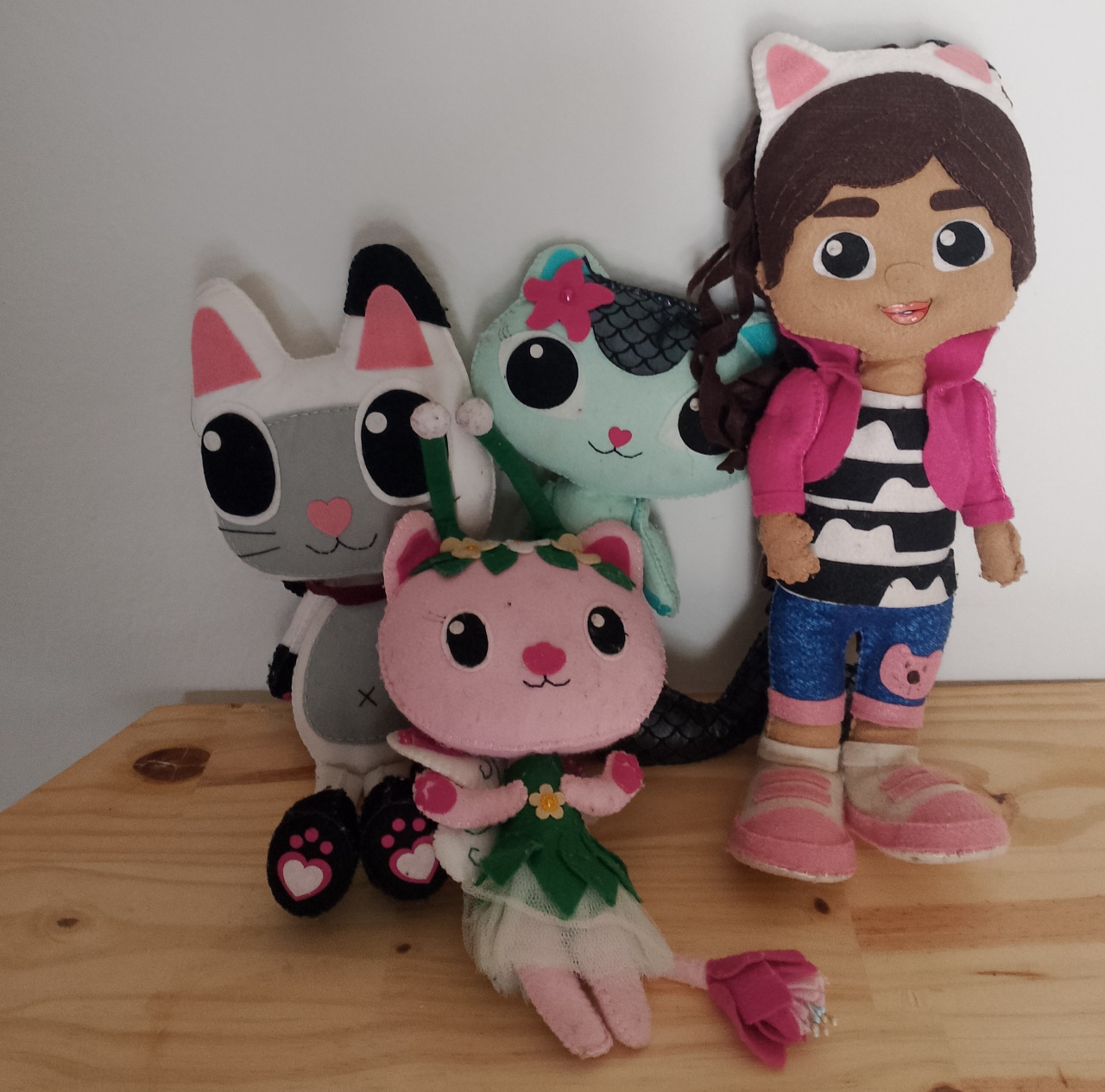 Kit 4 Pelúcias A Casa Mágica da Gabby  - Lana Festas 