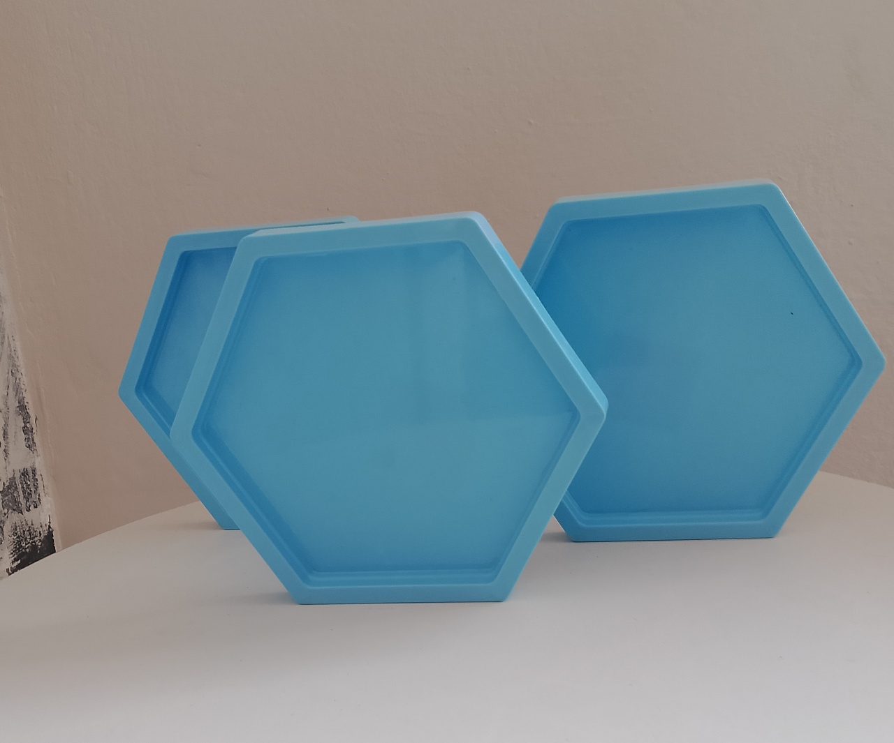 Bandeja Baixa Azul Bebê Hexagonal  - Lana Festas 