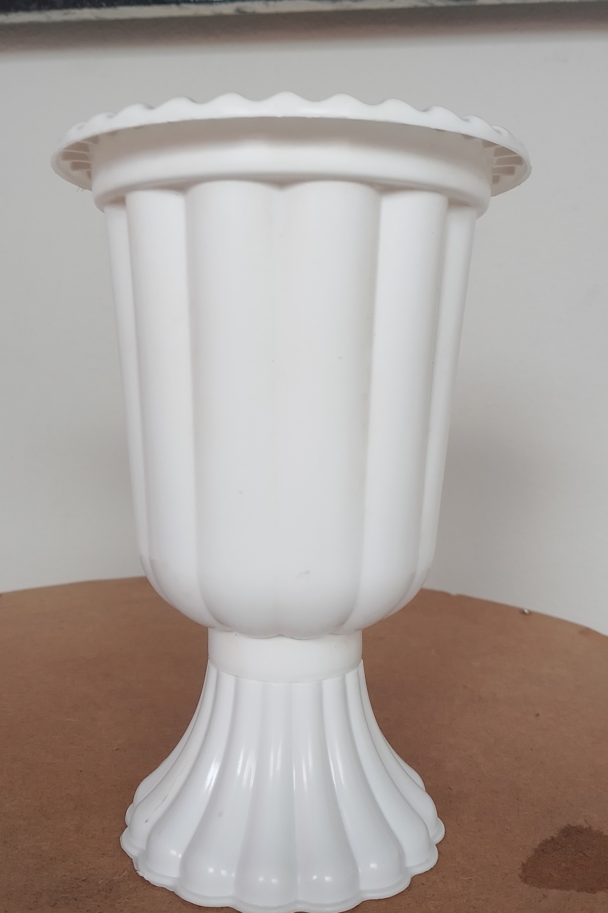 Vaso Branco Ondinha 4 - Lana Festas 