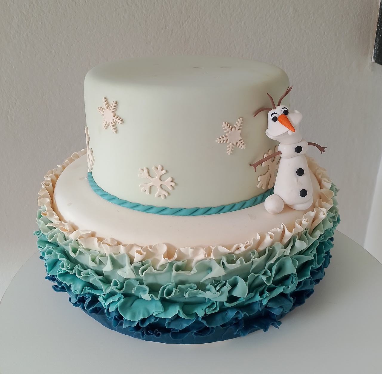 Bolo Fake Frozen - Lana Festas 