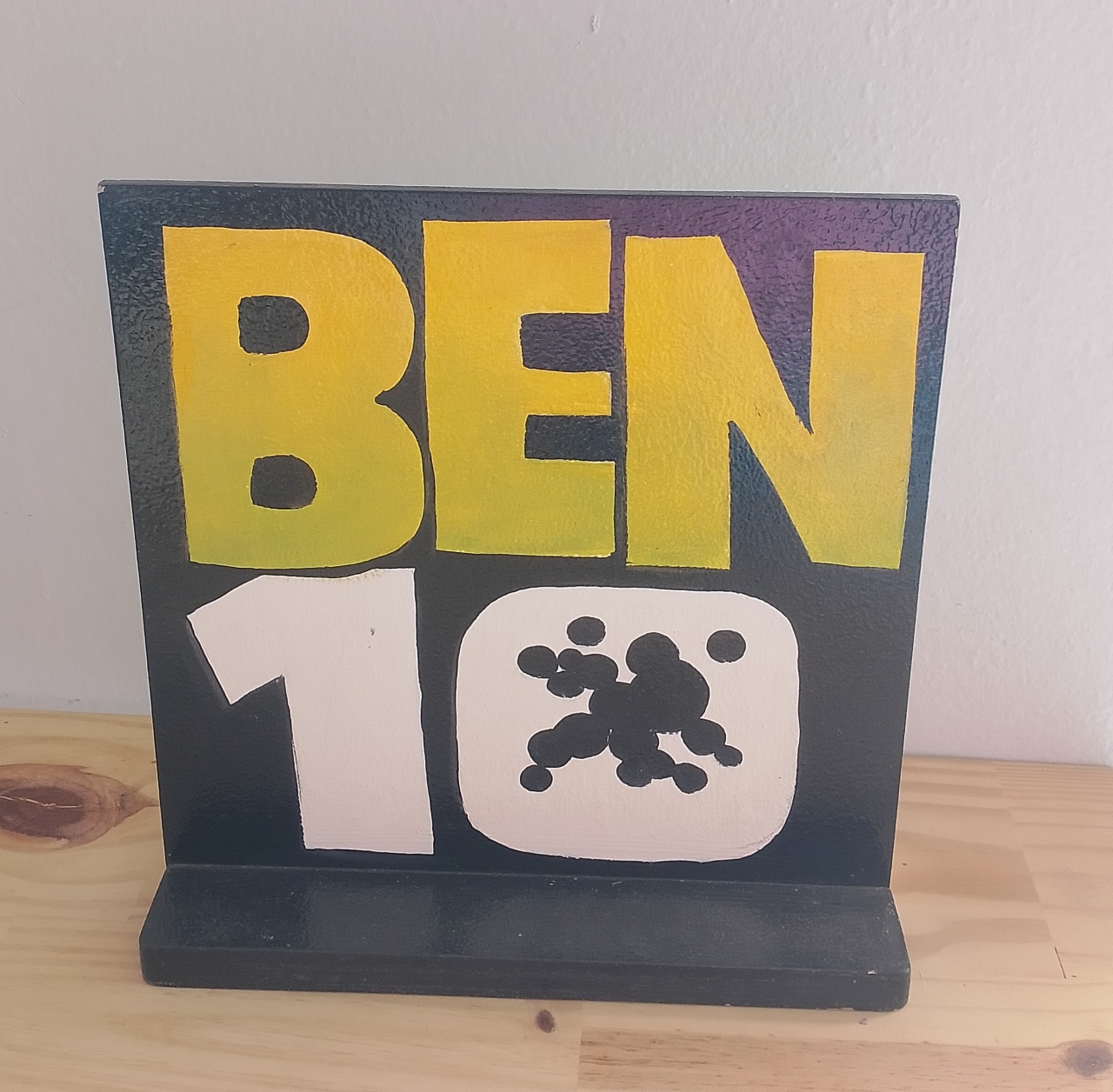 Display Placa Ben 10 - Lana Festas 