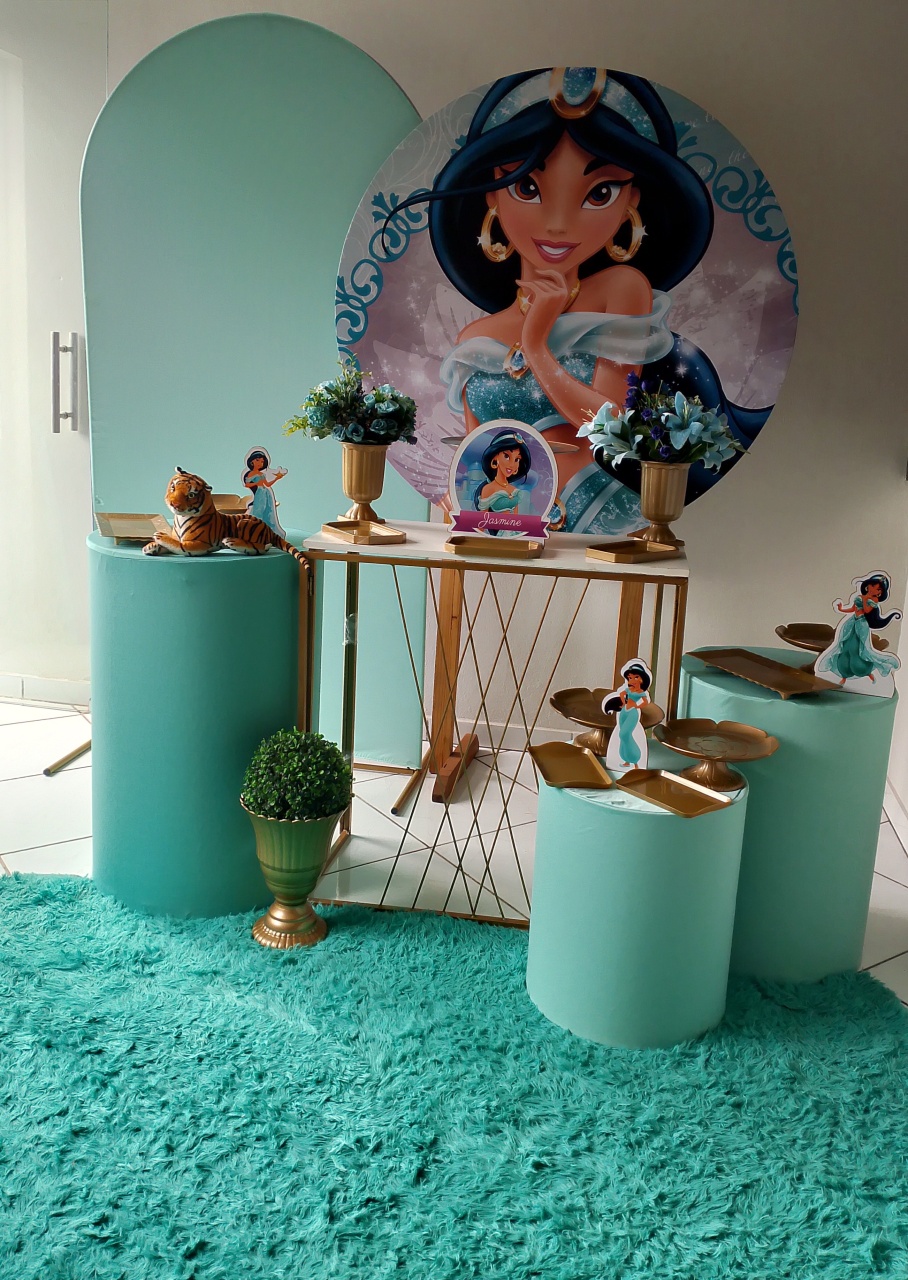 Kit Jasmine Ouro - Lana Festas 