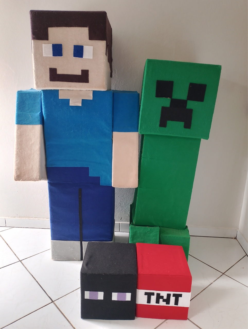 Robô Minecraft  - Lana Festas 