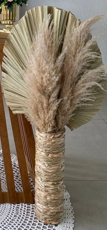 Vaso de Arranjo de Latânia C/ Pampas - Amanda Rocha de Azevedo