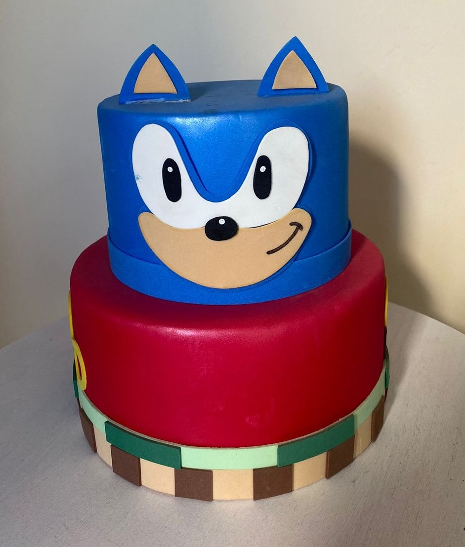 Bolo Fake Sonic - Amanda Rocha de Azevedo