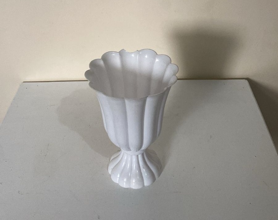 Vaso Slim Branco - Amanda Rocha de Azevedo
