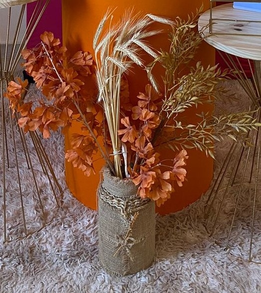 Vaso Pequeno de Arranjo de Latânia C/ Pampas  - Amanda Rocha de Azevedo