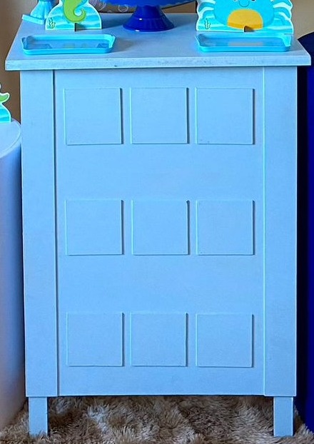 Mesa Gaveteira Azul Bebê - Amanda Rocha de Azevedo