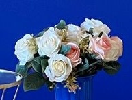 Arranjo de Rosas Brancas - Amanda Rocha de Azevedo