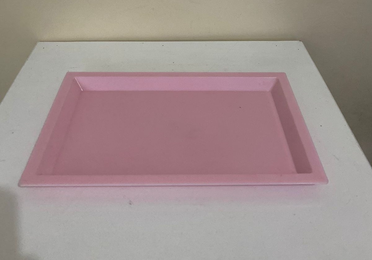Bandeja Retangular Rosa Bebê - Amanda Rocha de Azevedo