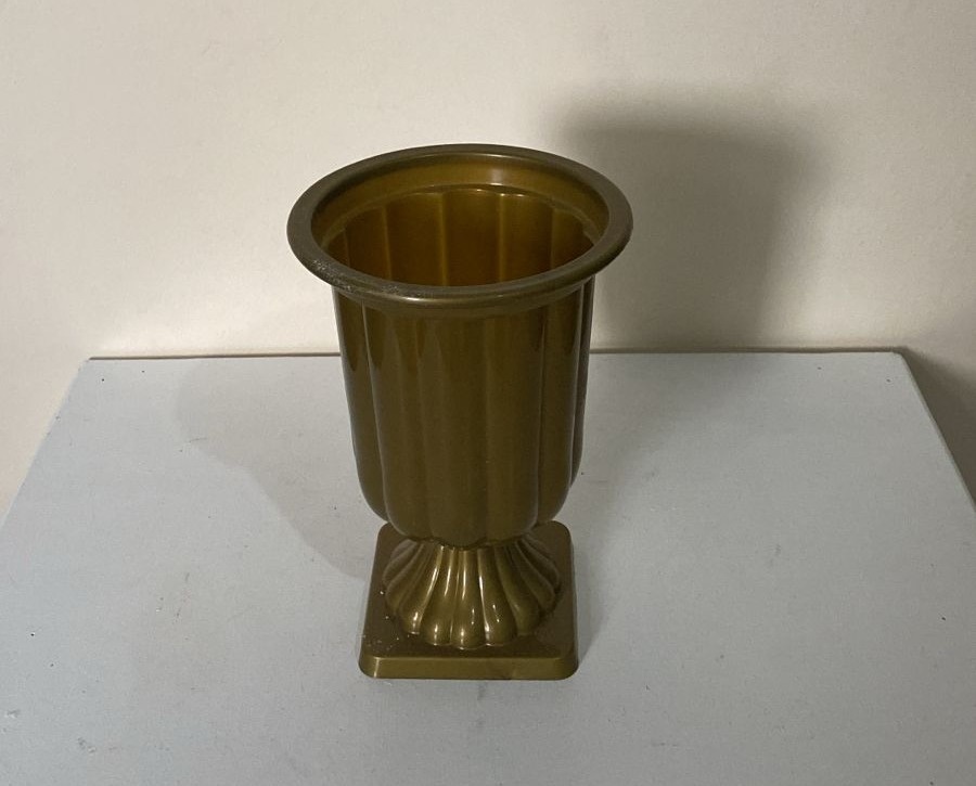 Vaso Grego Dourado - Amanda Rocha de Azevedo