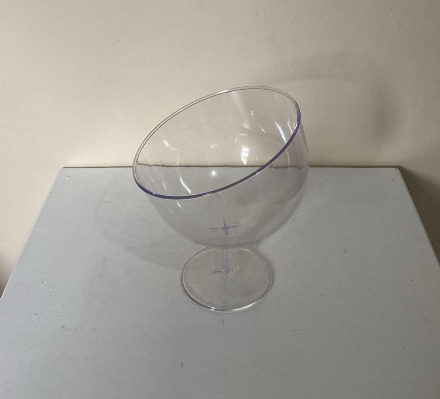 Baleiro Transparente - Amanda Rocha de Azevedo
