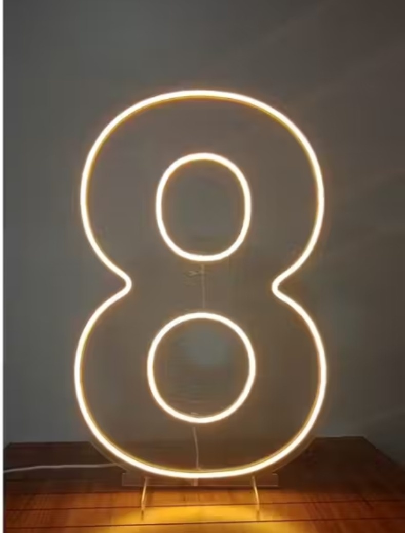 Led 8 - Vitoria locações 
