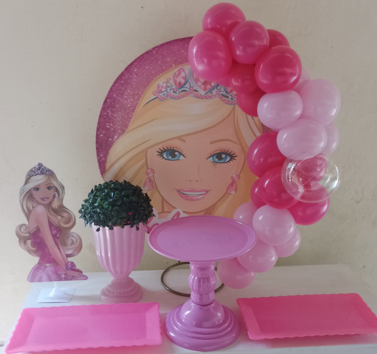 Kit Mesa Barbie  - Vitoria locações 