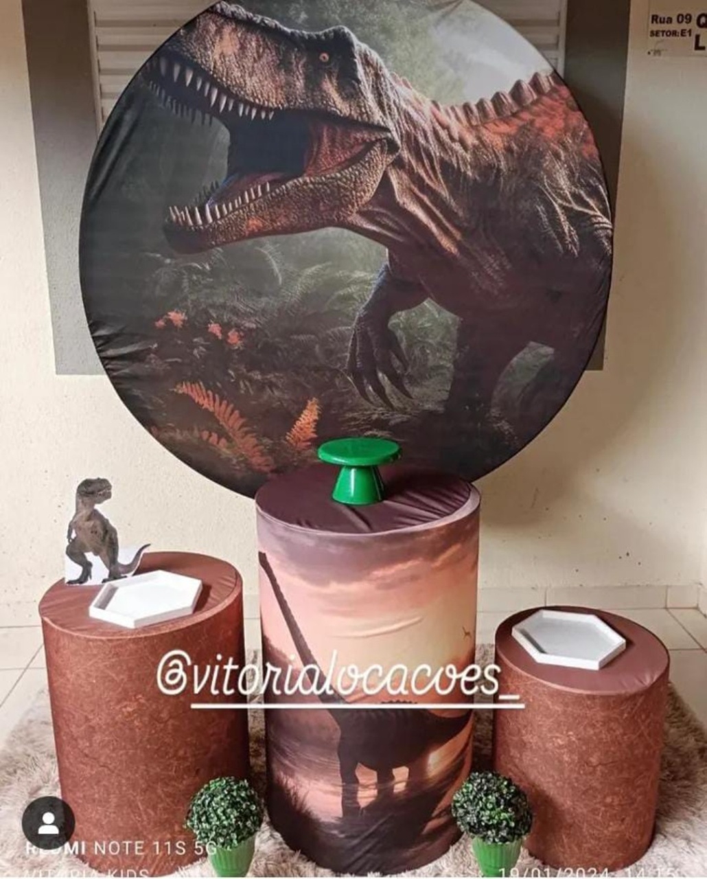 Dinossauro  - Vitoria locações 