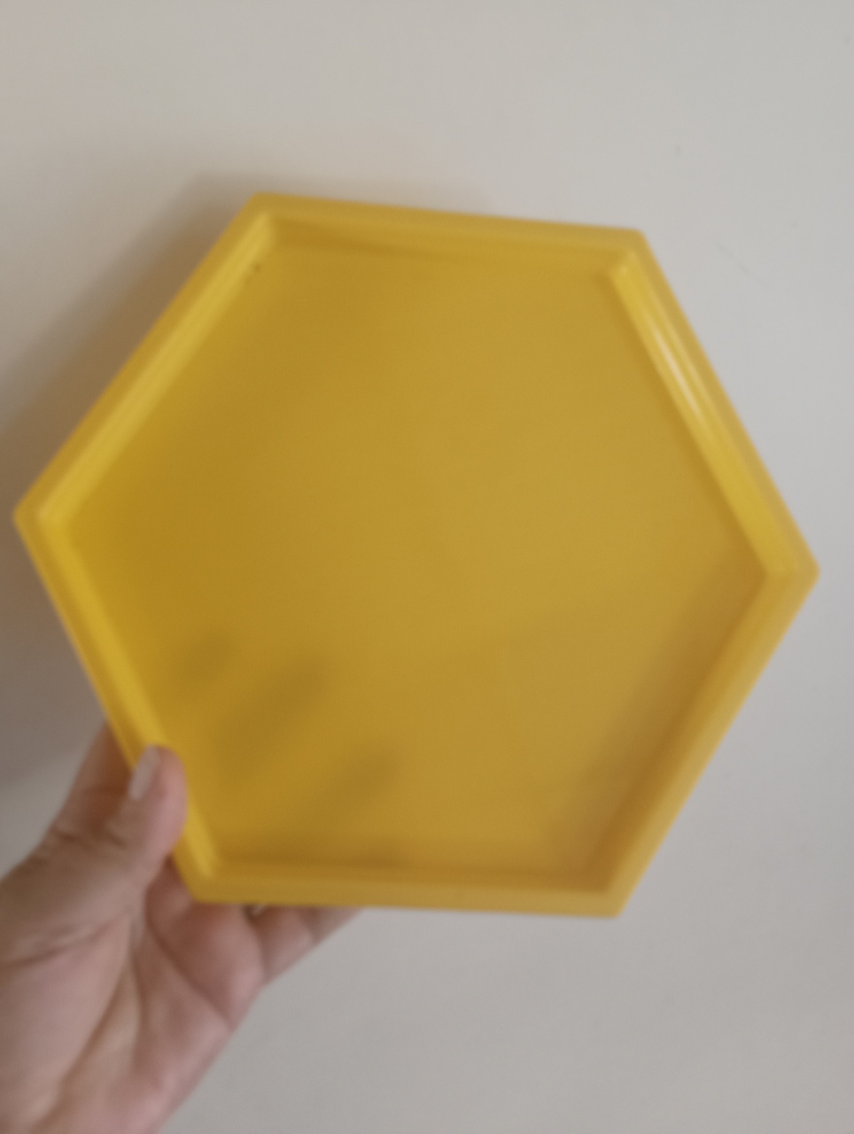 Bandeijas Sextavada Amarelo  - Vitoria locações 