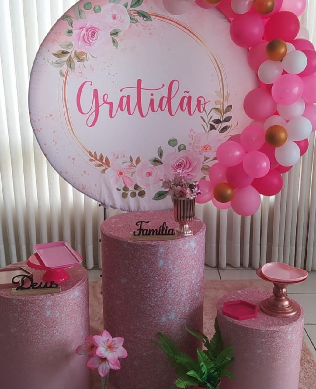 Gratidão Rosa - Vitoria locações 
