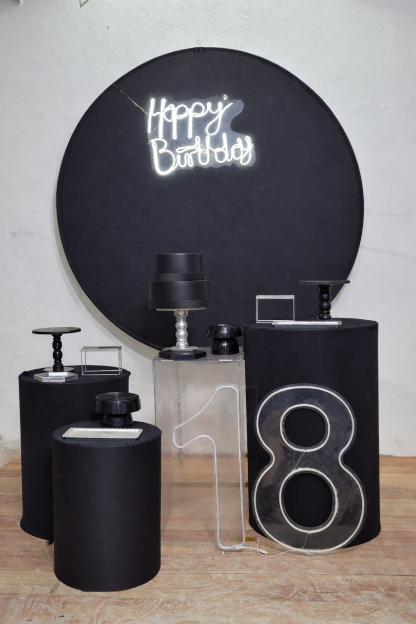 Decoração Preto E Prata - JPeventospeguemontee
