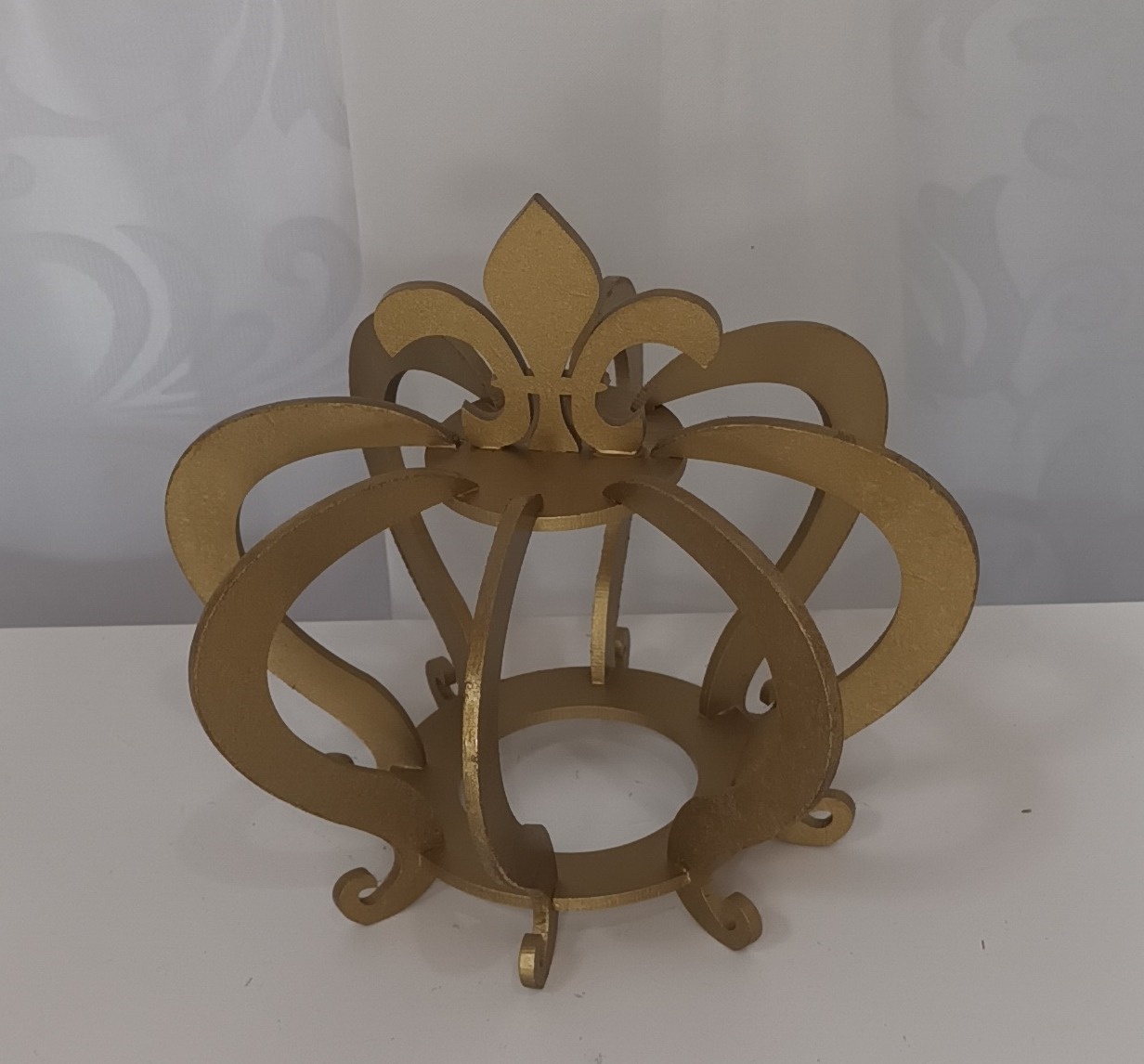Adereços de Mesa - Coroa Dourada M - CRIS FEST DECOR - PEGUE E MONTE