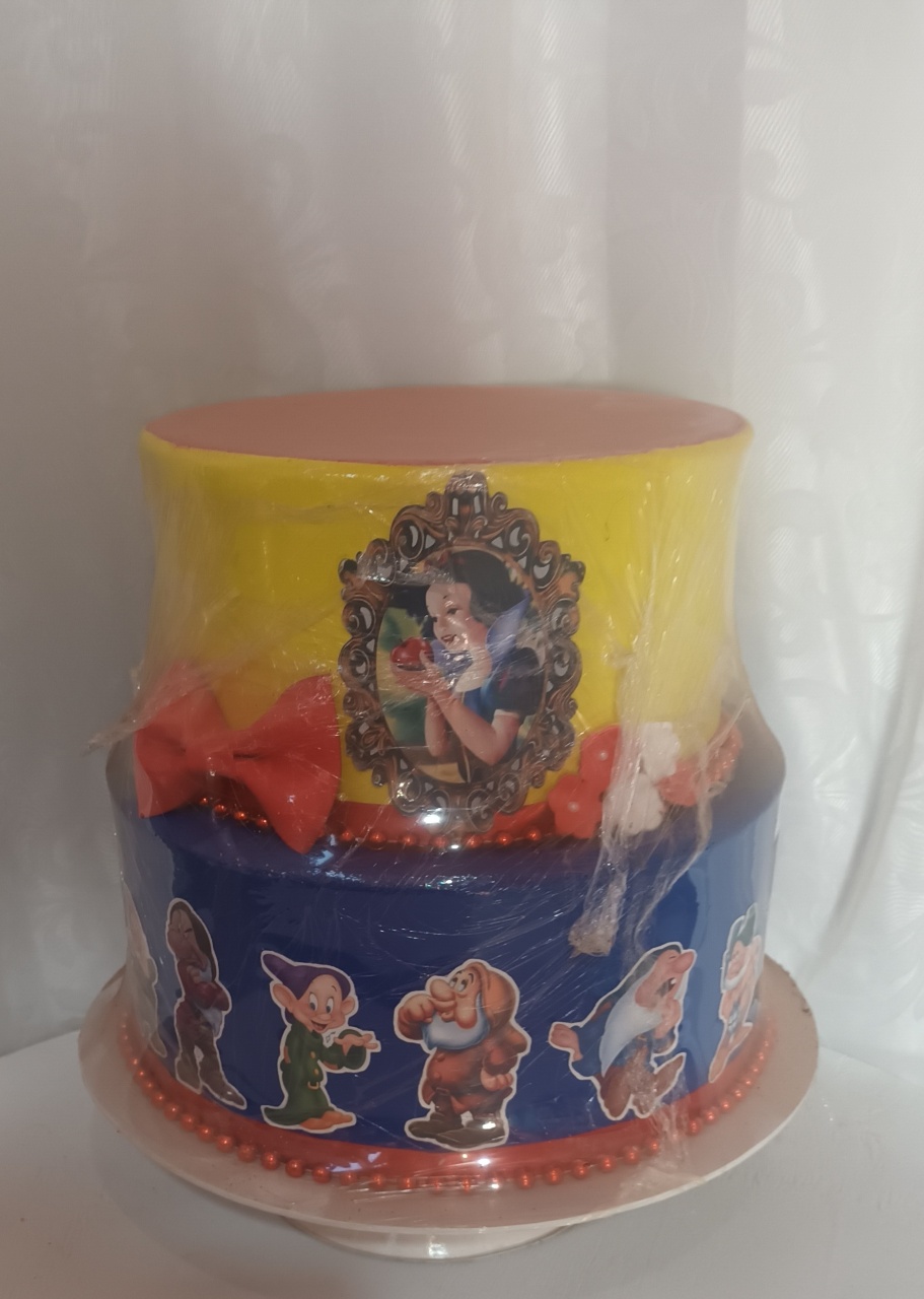 Bolo Fake Ii  - Branca de Neve - CRIS FEST DECOR - PEGUE E MONTE