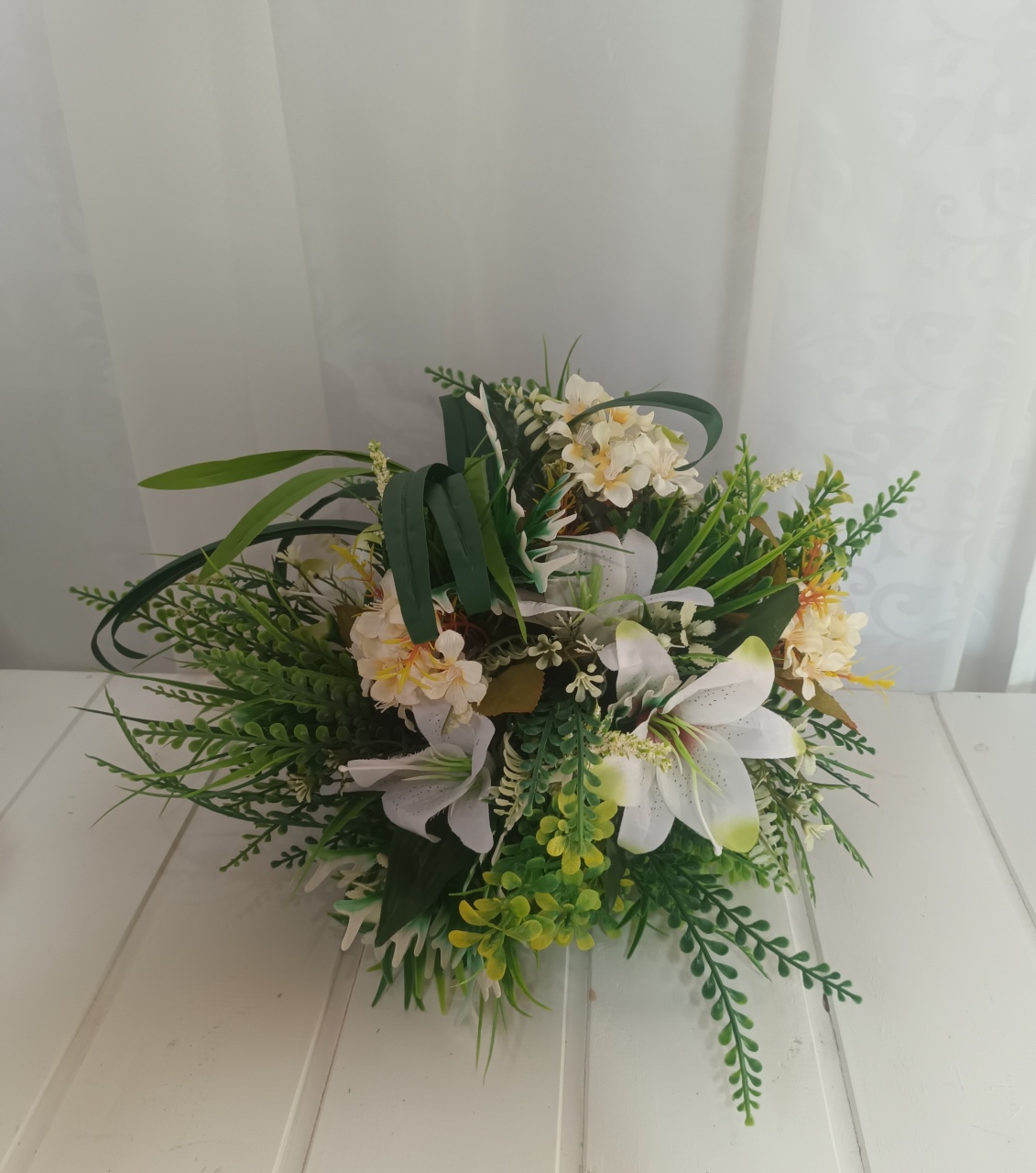 Arranjo Flor - Branco E Folhagens - CRIS FEST DECOR - PEGUE E MONTE