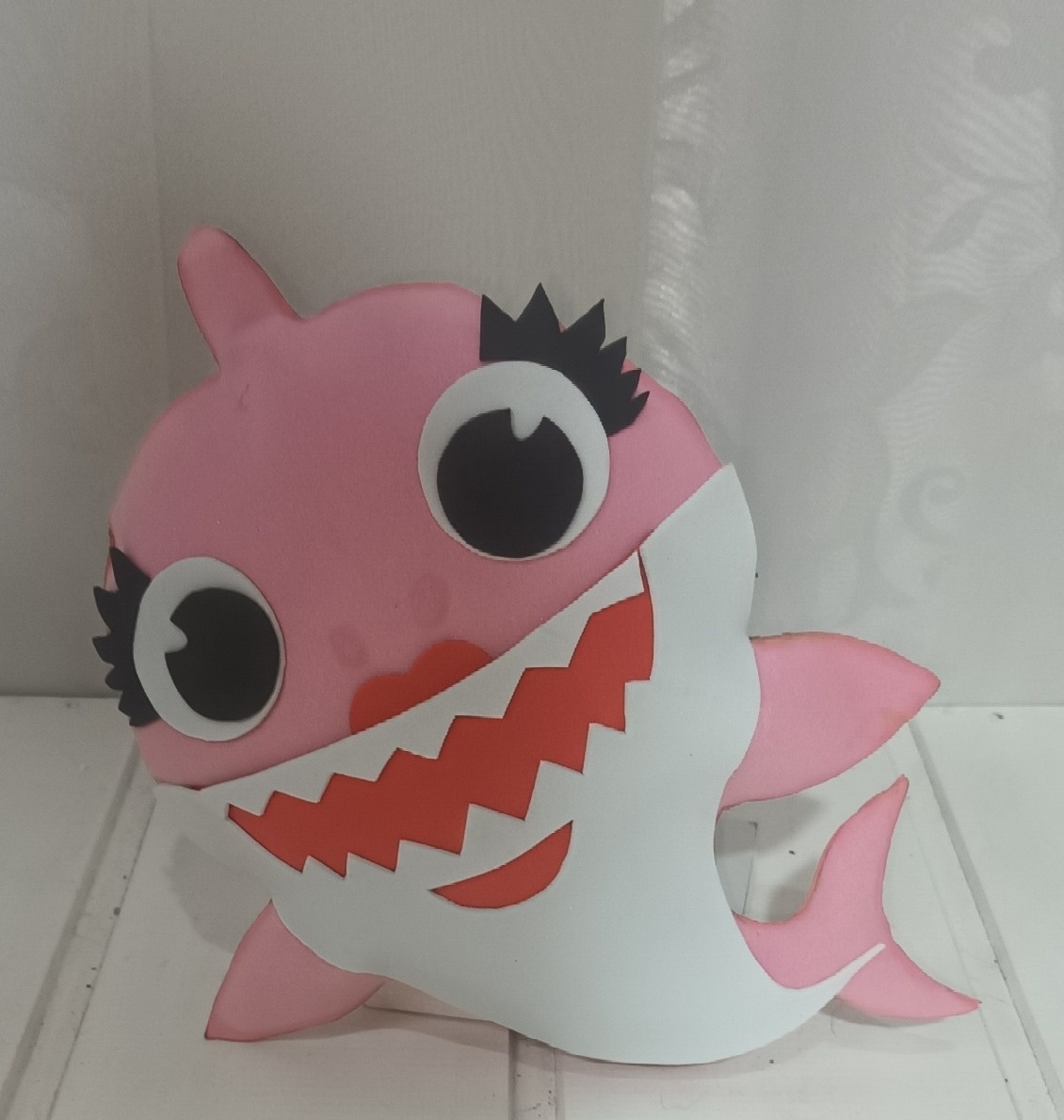 Personagem Eva - Baby Shark ( Rosa)    - CRIS FEST DECOR - PEGUE E MONTE