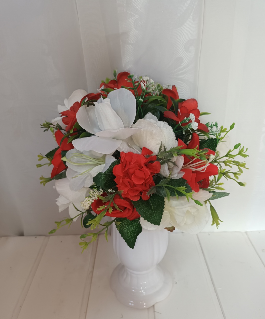 Arranjo Flor - Vermelho E Branco  - CRIS FEST DECOR - PEGUE E MONTE