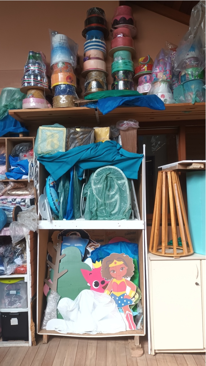 Lote 3: Bolo Fake, Personagens, Display, Totem E Topo de Bolo - CRIS FEST DECOR - PEGUE E MONTE