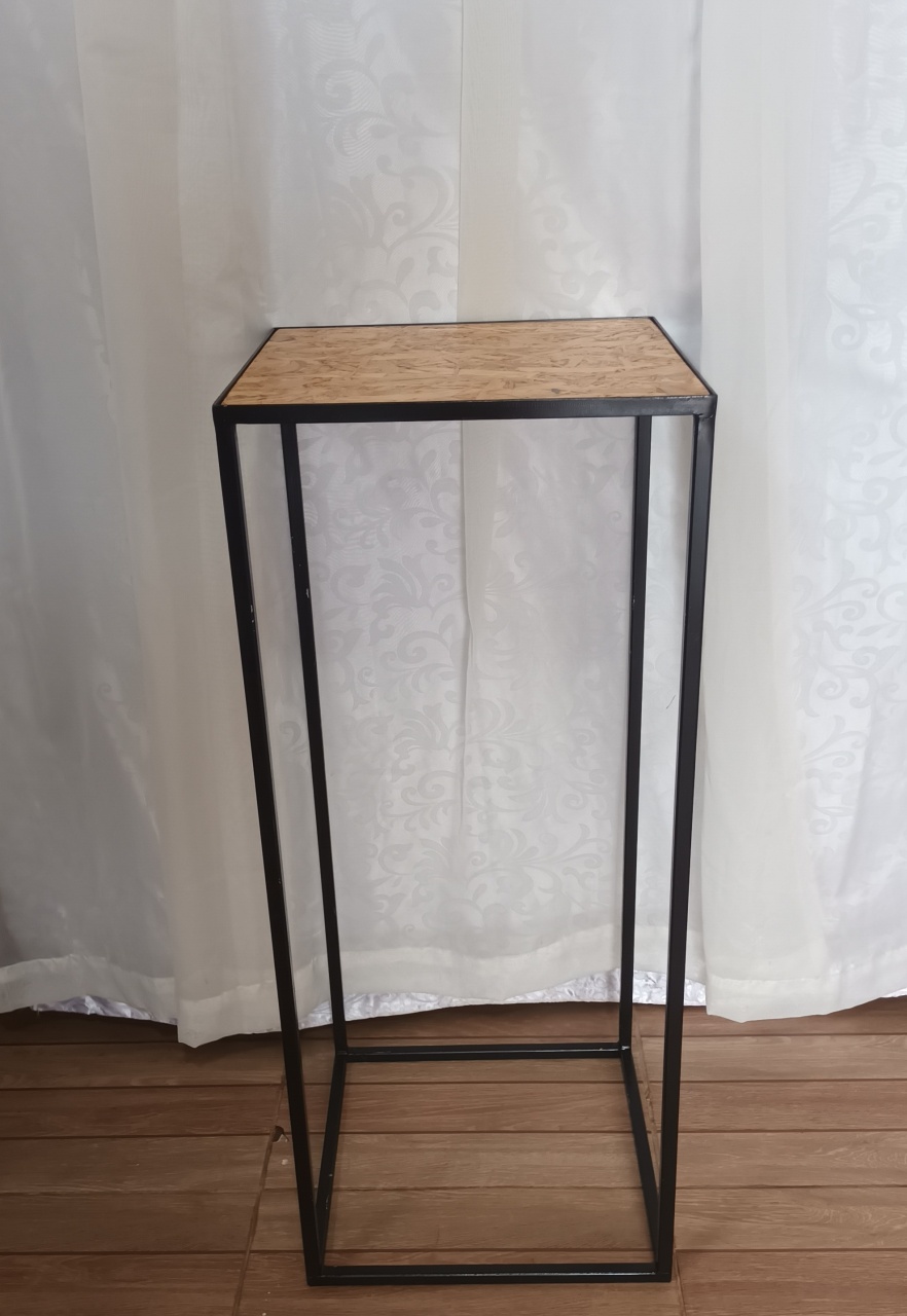 Mesa de Ferro Preto Com Tampo Rústico - Gg - CRIS FEST DECOR - PEGUE E MONTE