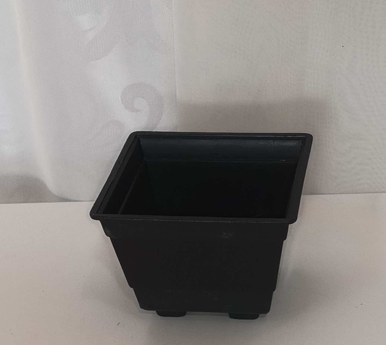 Mini Vaso Pvc Preto - CRIS FEST DECOR - PEGUE E MONTE