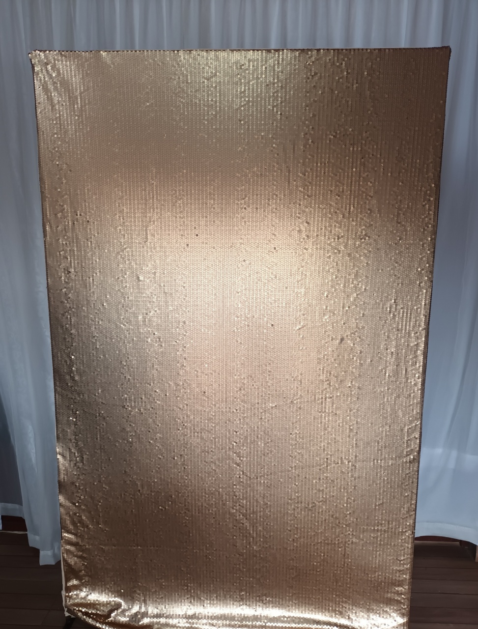 Capa Painel Tecido Retangular 1,3 - Lantejoula Dourado - CRIS FEST DECOR - PEGUE E MONTE