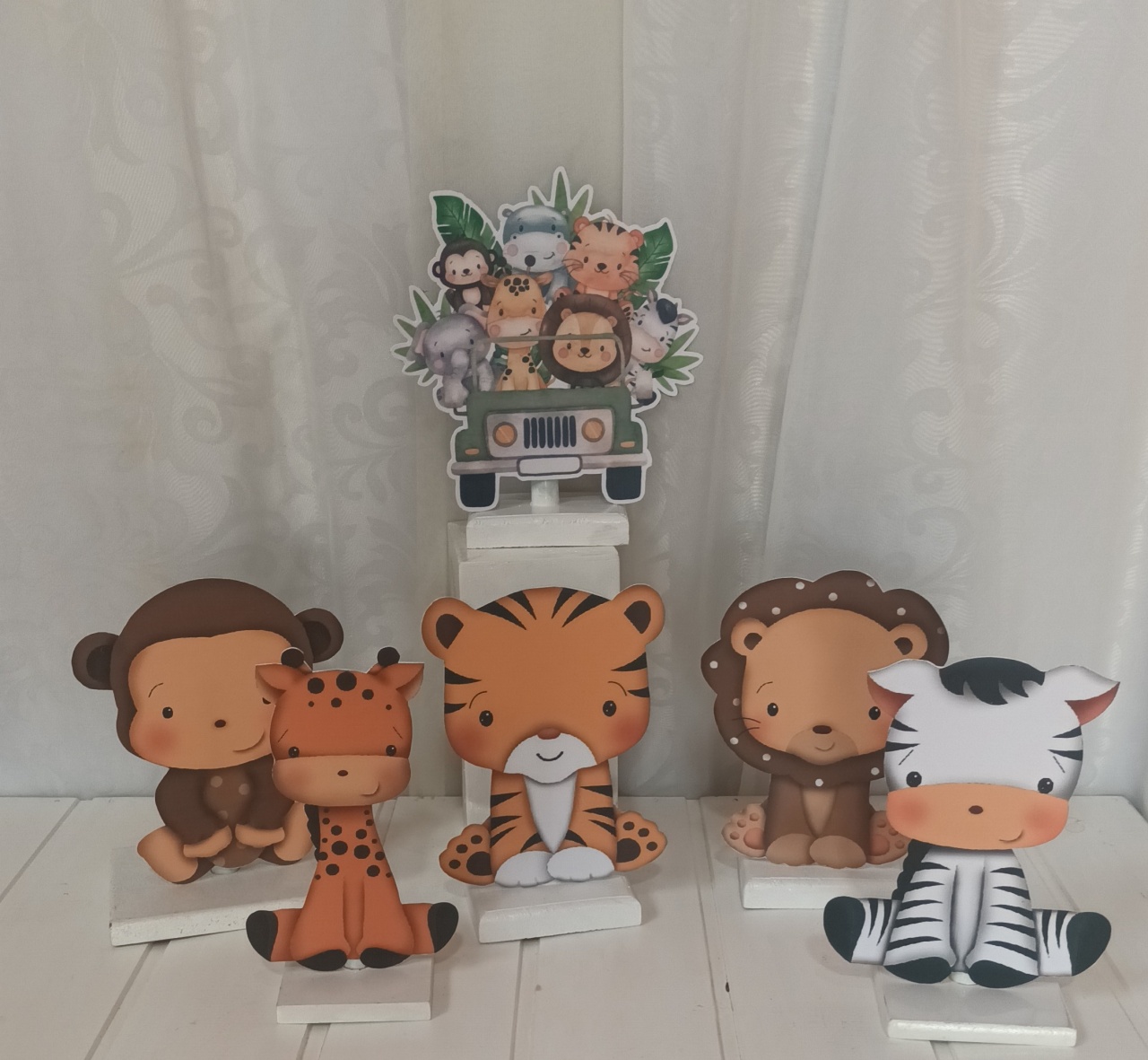 Display de Mesa - Tema: Safari - CRIS FEST DECOR - PEGUE E MONTE
