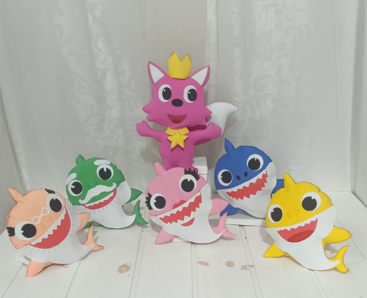 Personagem Eva - Baby Shark ( Família)   - CRIS FEST DECOR - PEGUE E MONTE