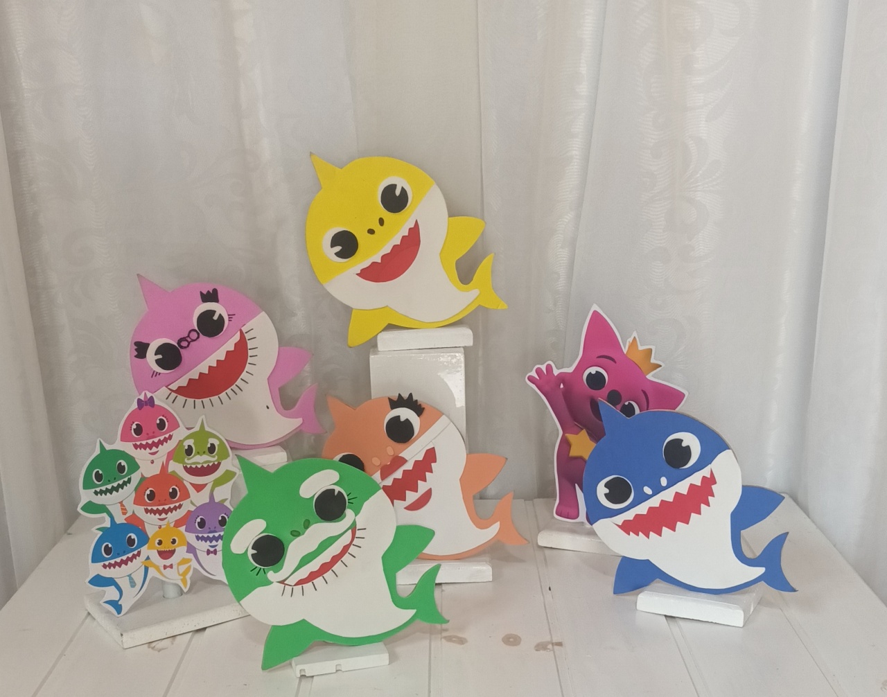 Display de Mesa - Tema: Baby Shark - CRIS FEST DECOR - PEGUE E MONTE