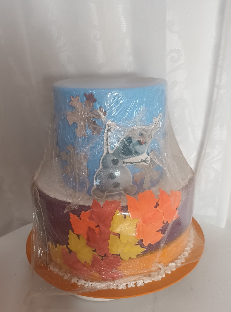 Bolo Fake Ii  - Frozen  - CRIS FEST DECOR - PEGUE E MONTE