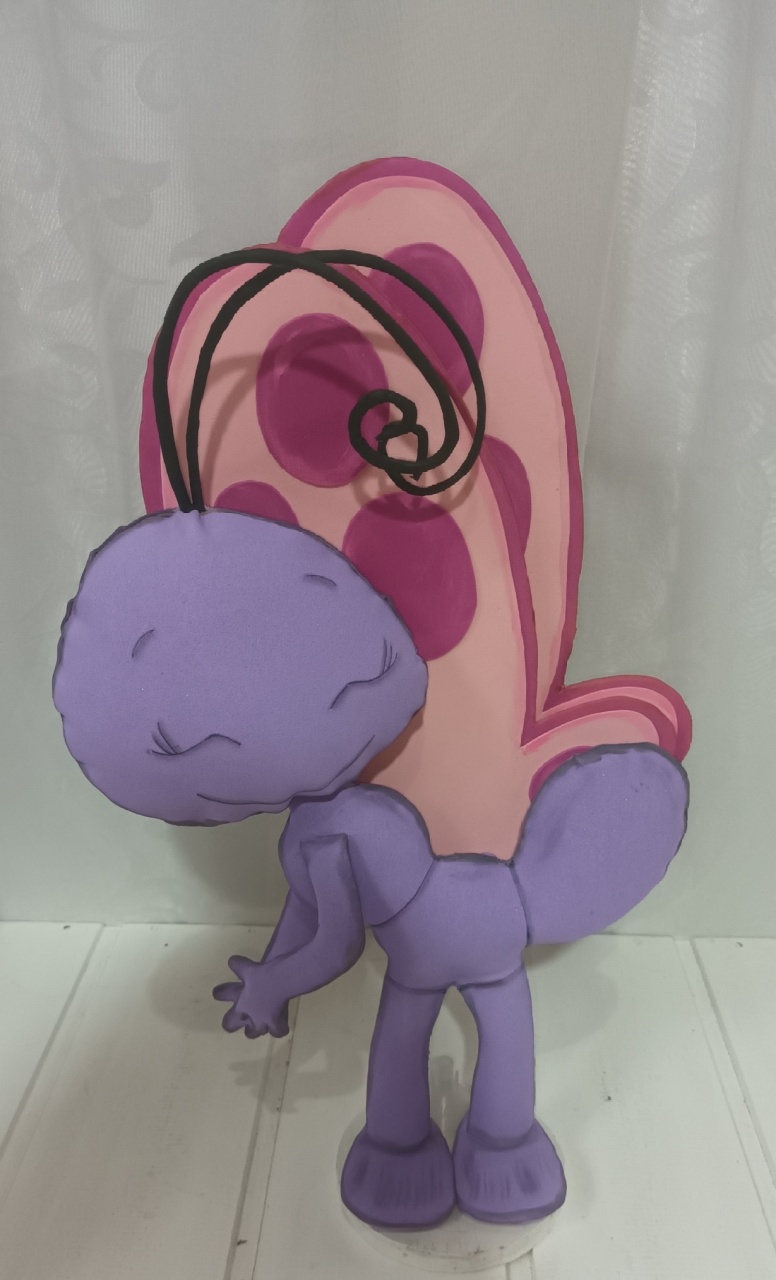 Personagem Eva - Borboleta ( Galinha Pintadinha)  - CRIS FEST DECOR - PEGUE E MONTE