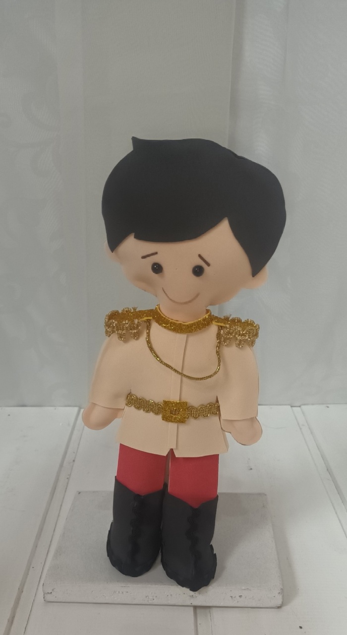 Personagem Eva - Príncipe ( Cinderela) - CRIS FEST DECOR - PEGUE E MONTE