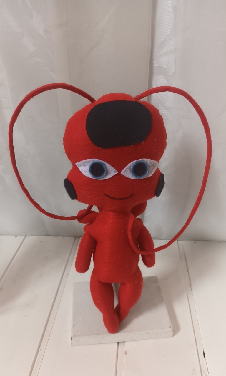 Personagem Feltro - Mascote Lady Bug - CRIS FEST DECOR - PEGUE E MONTE