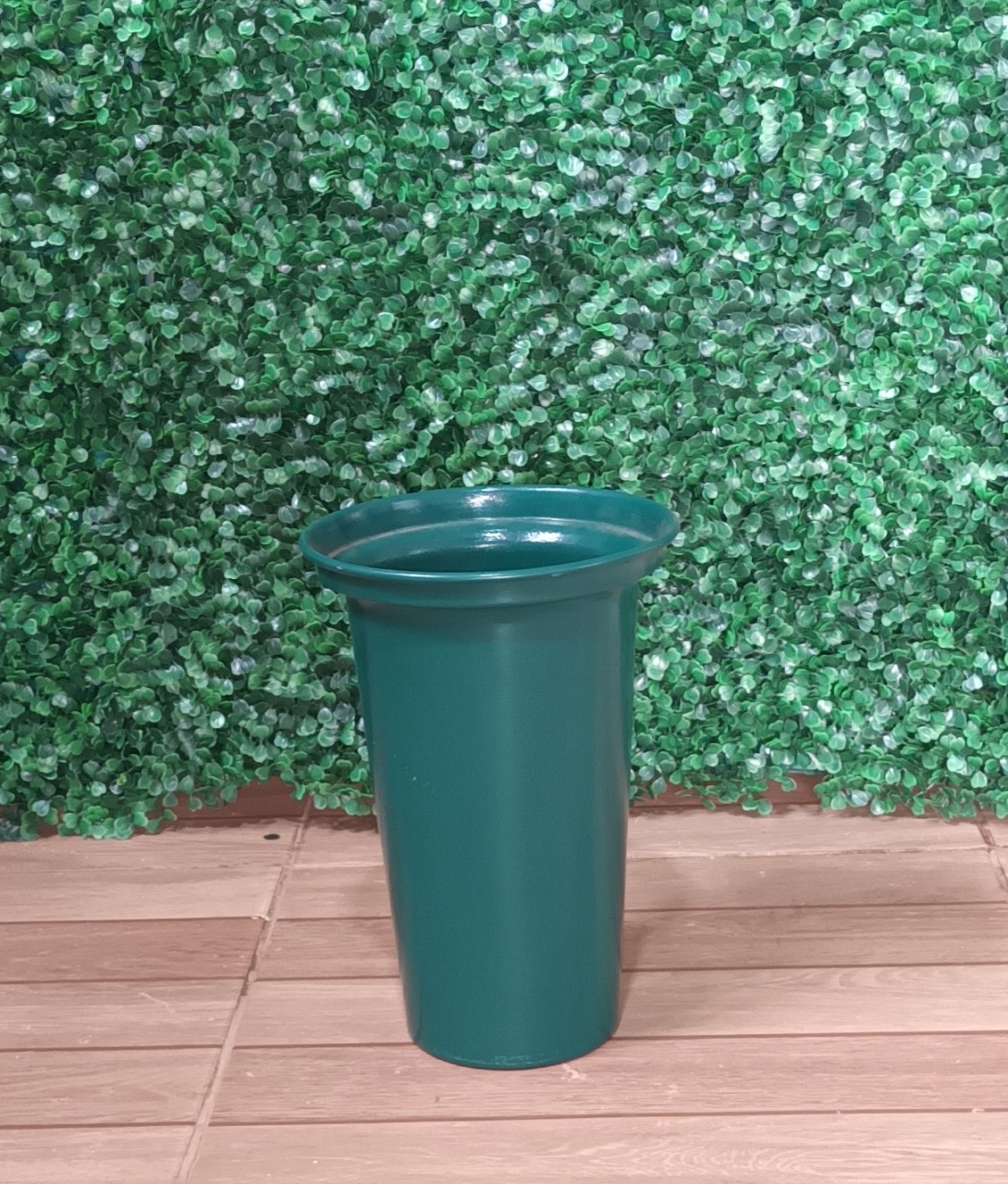 Vaso de Chão Aluminio Verde - CRIS FEST DECOR - PEGUE E MONTE