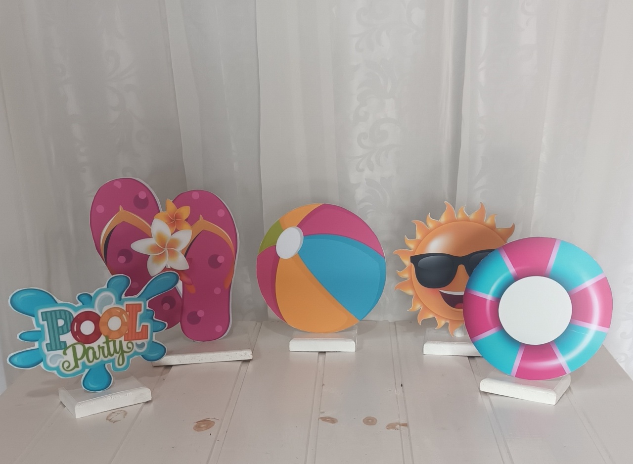 5 Display de Mesa - Tema: Pool Party - CRIS FEST DECOR - PEGUE E MONTE
