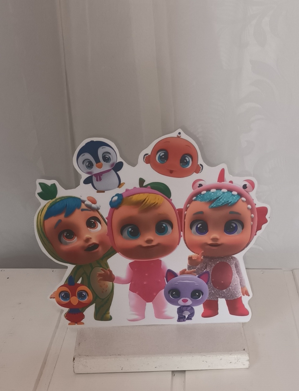  Display de Mesa - Tema: Cry Babies  - CRIS FEST DECOR - PEGUE E MONTE