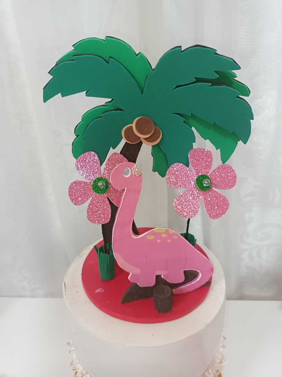 Enfeite Temático - Dino Baby Menina - CRIS FEST DECOR - PEGUE E MONTE