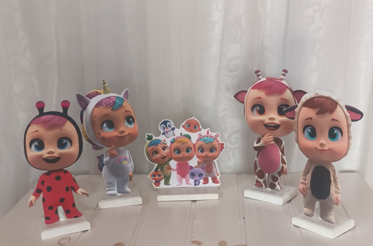  Display de Mesa - Tema: Cry Babies - CRIS FEST DECOR - PEGUE E MONTE